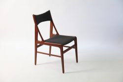 Kursi makan jati klasik untuk resto atau cafe